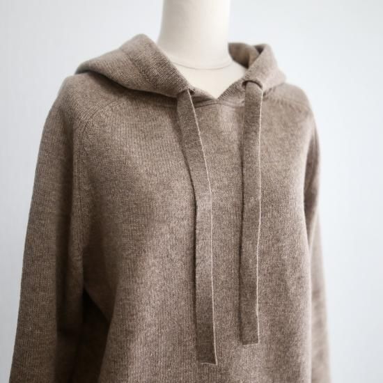 お値下げ♡超美品♡BETOUPE CHESSWOOLフーディー お値下げ♡超美品♡BETOUPE CHESSWOOLフーディー