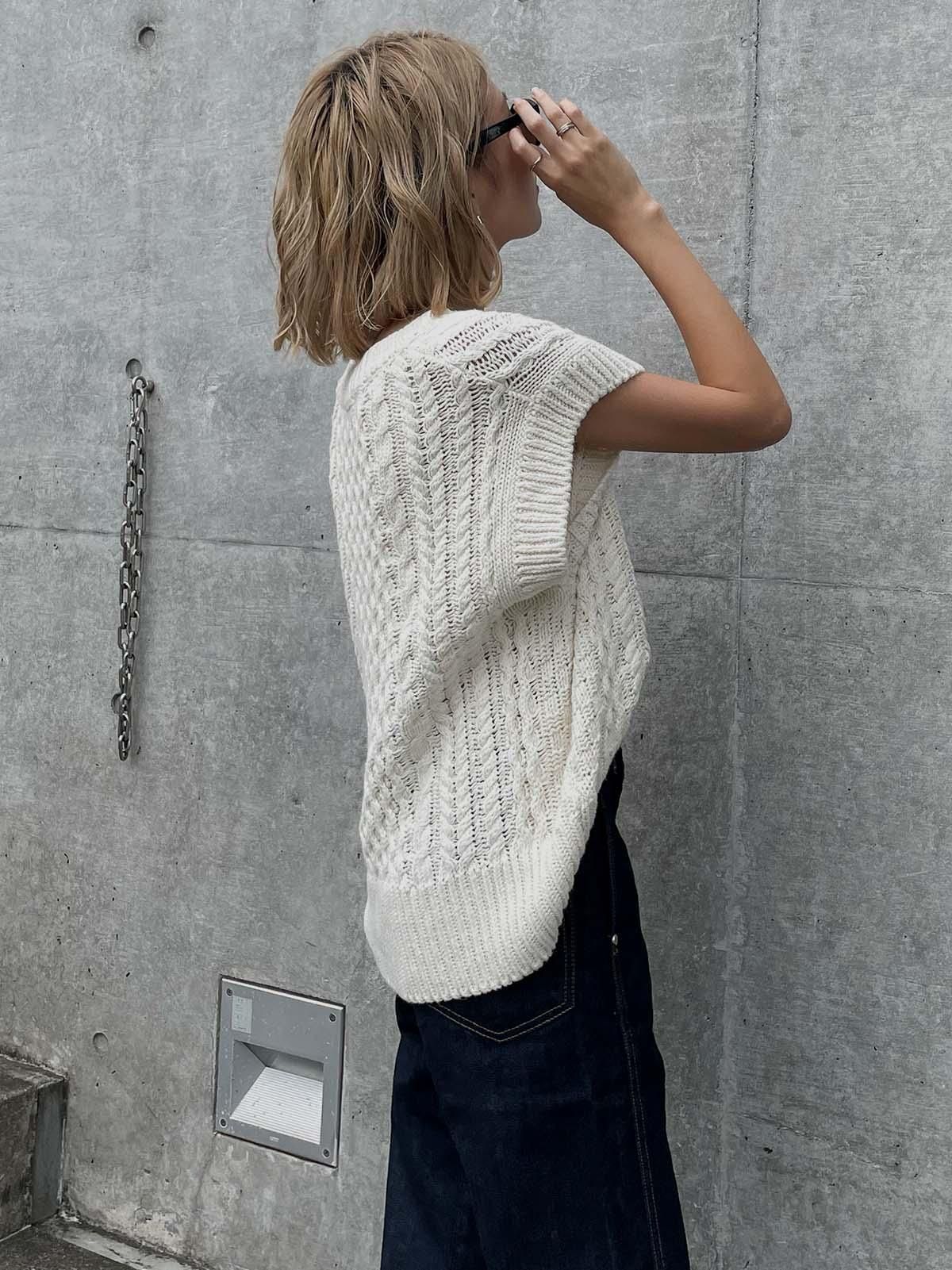 the barnnet cable Knit vest 韓国ファッション 【超目玉枠】 6200円