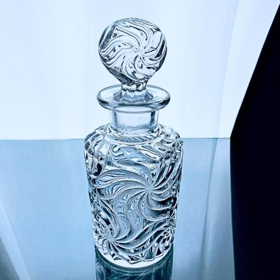 輝くオールドバカラ ローザスミュルティプル 特大サイズの香水瓶【1916