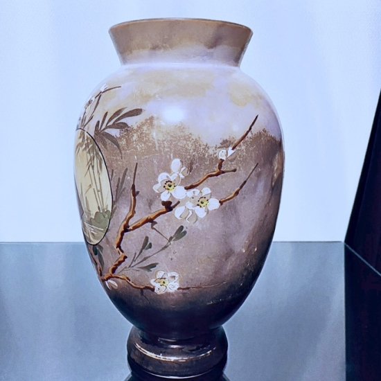 輝くバカラ作品群はこちらからオールド・バカラ  アールヌーヴォー期 花瓶 グラヴュール ルネッサンス 草花