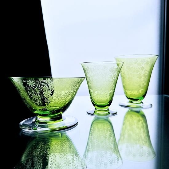 オールドバカラ 珍しい花瓶 Old BACCARAT ピンク 磨りガラス-