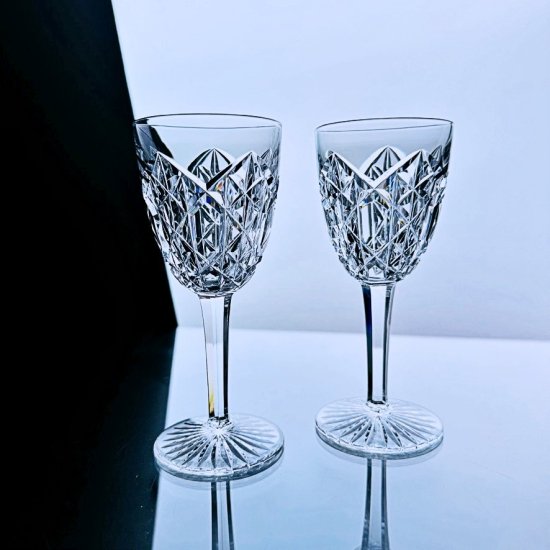 輝くバカラ作品群はこちらからオールド・バカラ ディアマン・ビゾー ブロンズ装飾台座 グラス ２客セット