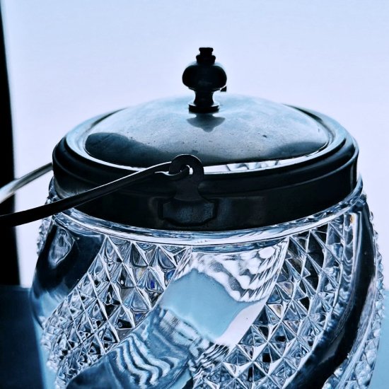 輝くオールドバカラ 銀装飾セルポンティーヌのビスケットジャー【1890年頃】