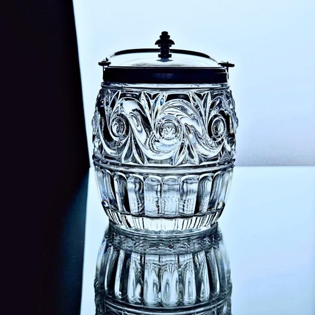 Baccaratバカラ / ※極美品 稀少色　RUSSE　ルッセ 蓋物 　ブルー Baccaratバカラ / ※極美品 稀少色 RUSSE ルッセ 蓋物 ブルー