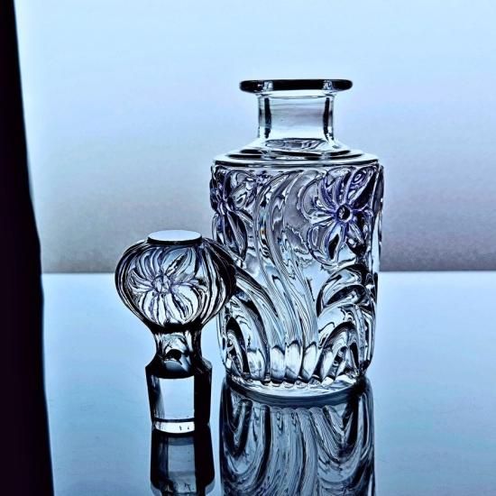 輝くオールドサンルイ すみれの香水瓶 中#209 20世紀 輝くオールドサンルイ すみれの香水瓶 中#209【20世紀初頭】青