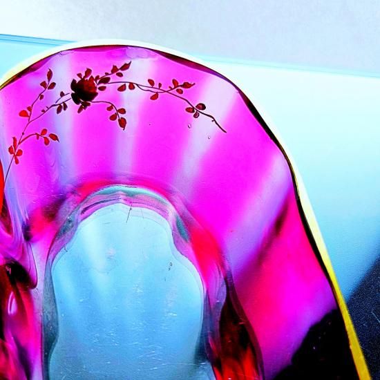 赤金彩オールドバカラ ルイ15世様式のアクセサリートレイ【19世紀後半】 赤金彩オールドバカラ ルイ15世様式のアクセサリートレイ【19