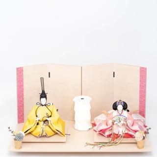 <img class='new_mark_img1' src='https://img.shop-pro.jp/img/new/icons1.gif' style='border:none;display:inline;margin:0px;padding:0px;width:auto;' />甲州印伝小桜柄・草木染め切替衣装 桃花印伝親王飾りセット