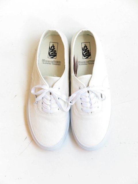 UNIVERSAL PRODUCTS  VANS 