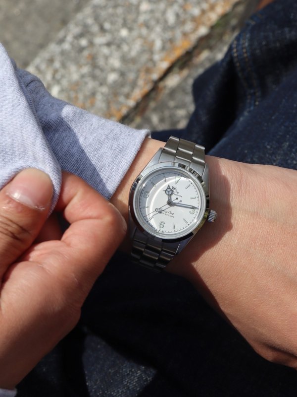 UNIVERSAL PRODUCTS ユニバーサルプロダクツ VAGUE WATCH ヴァーグウォッチ 腕時計 通販