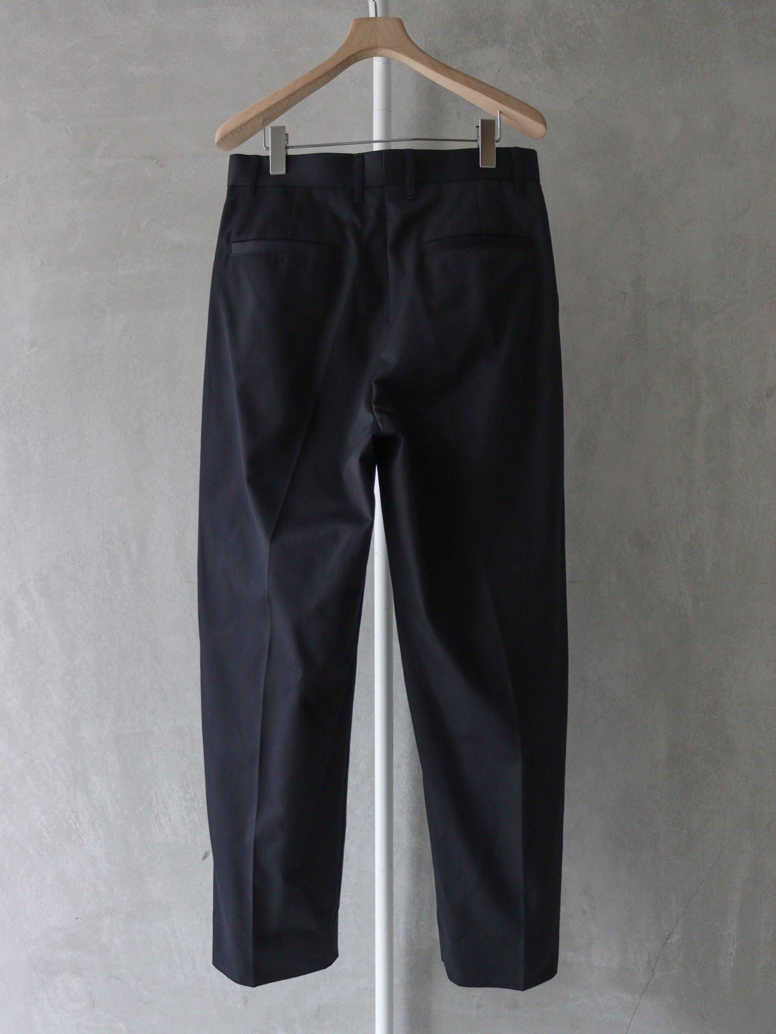 UNIVERSAL PRODUCTS.(ユニバーサルプロダクツ) ONE TUCK CHINO