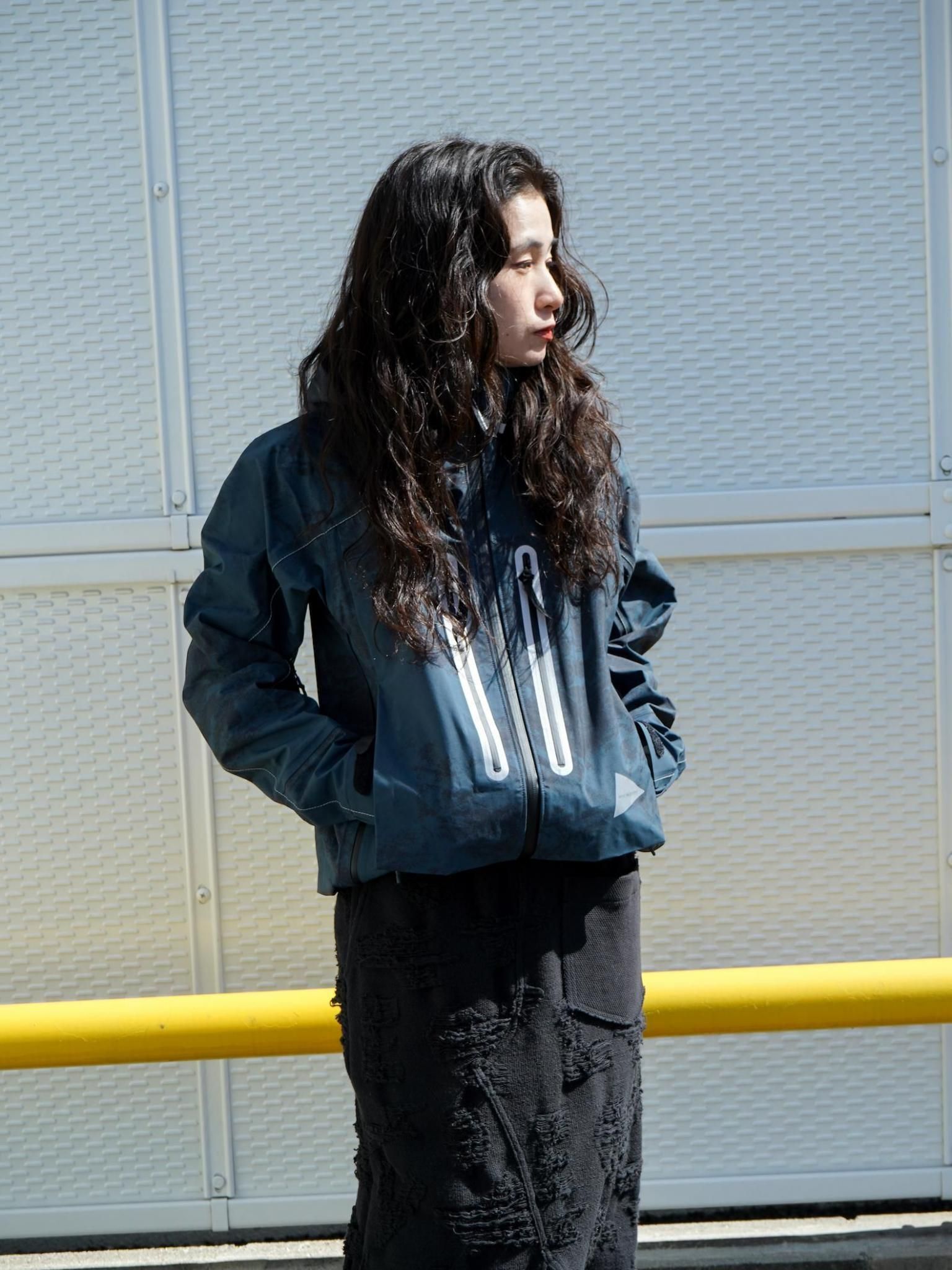 and wander（アンドワンダー）printed PERTEX SHIELD rain