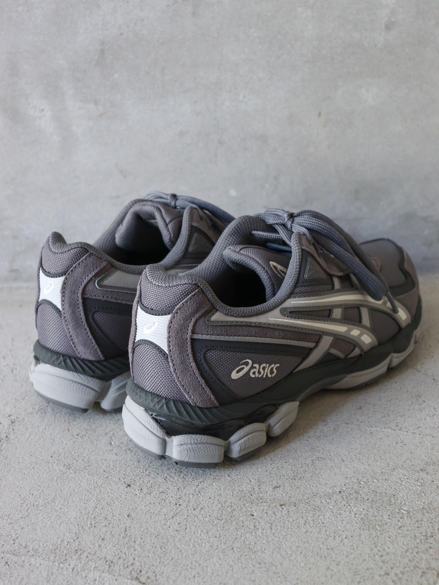 ASICS(アシックス)GEL-NYC 2055 / CARBON×CEMENT GREY 公式通販 ASICS(アシックス)GEL-NYC 2055 / CARBON×CEMENT GREY 公式通販