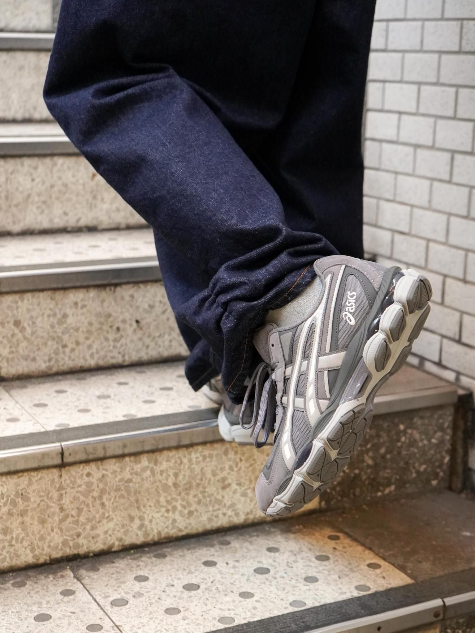 ASICS(アシックス)GEL-NYC 2055 / CARBON×CEMENT GREY 公式通販 ASICS(アシックス)GEL-NYC 2055 / CARBON×CEMENT GREY 公式通販