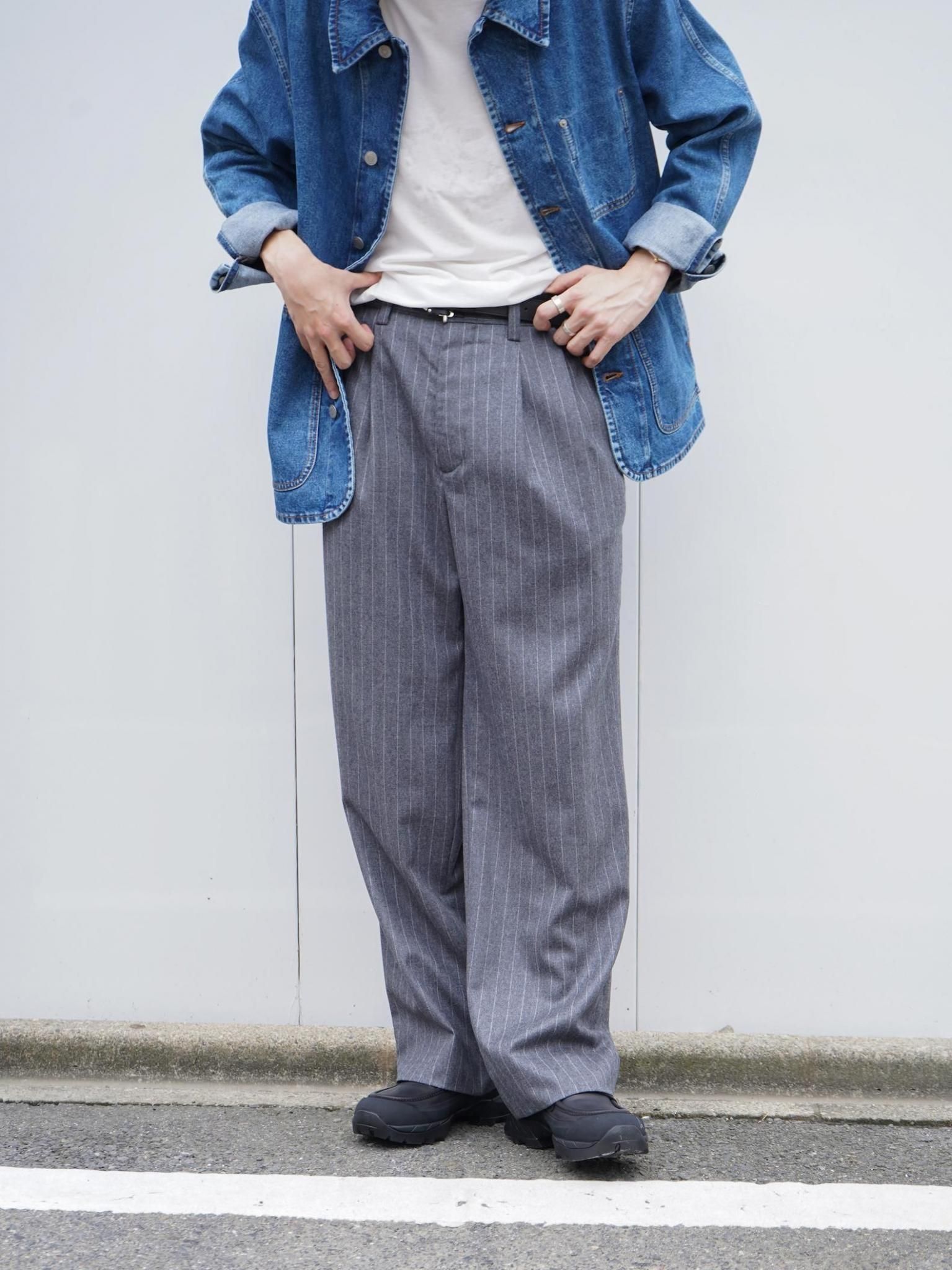 ユニバーサルプロダクツ　ウールパンツ UNIVERSAL PRODUCTS.（ユニバーサルプロダクツ）WOOL EASY OVER