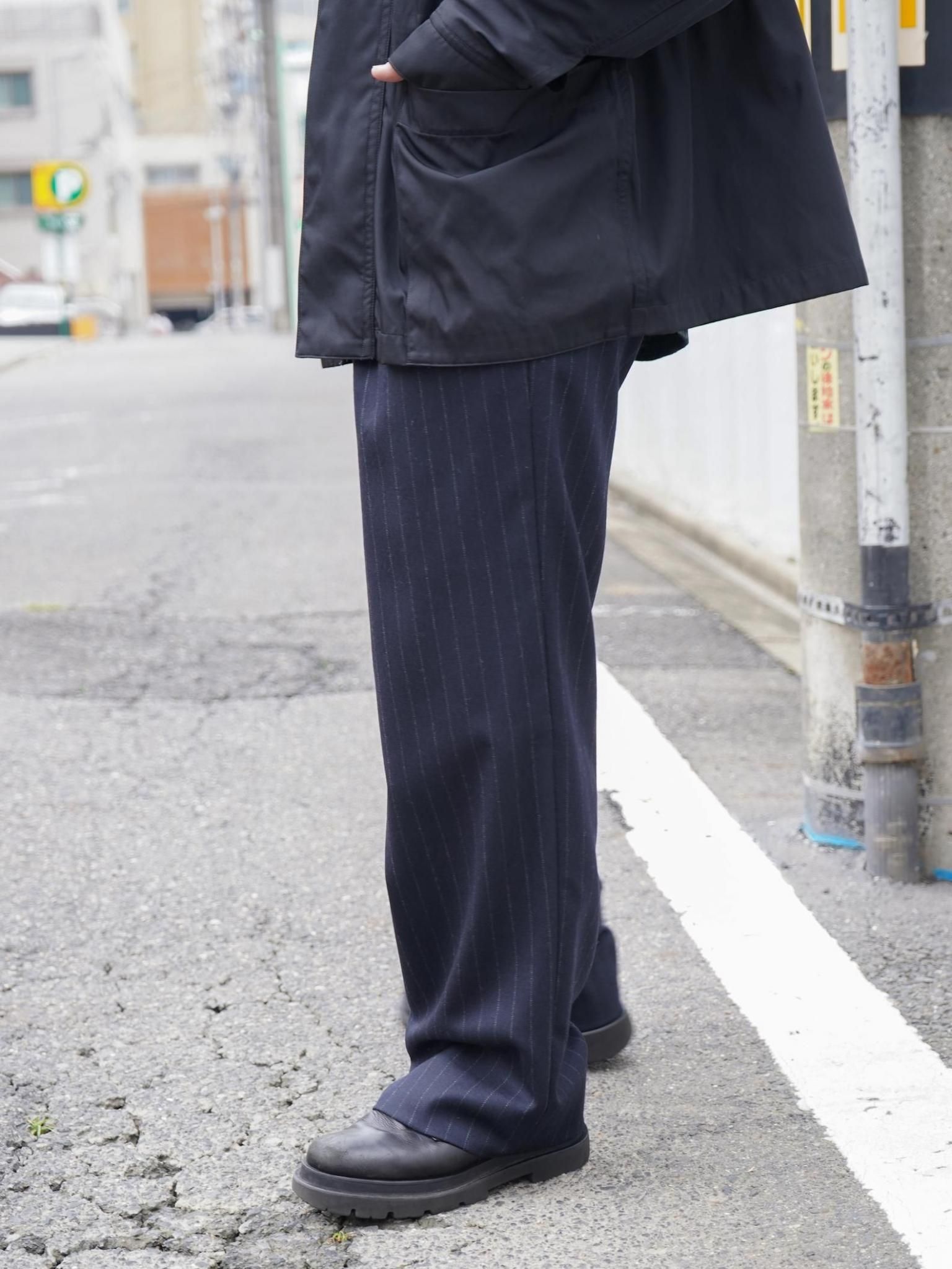 UNIVERSAL PRODUCTS.(ユニバーサルプロダクツ) WOOL 2TUCK