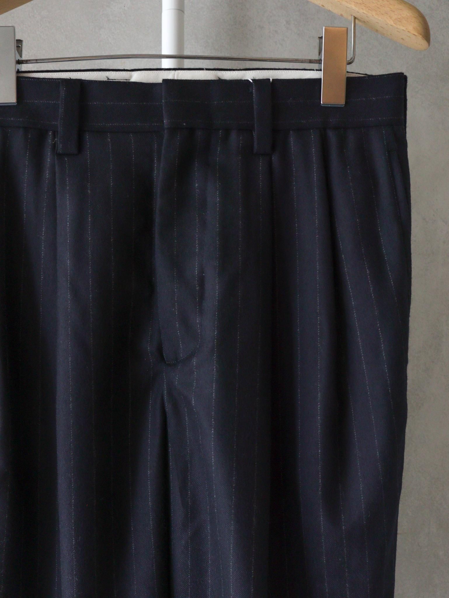 UNIVERSAL PRODUCTS.(ユニバーサルプロダクツ) WOOL 2TUCK