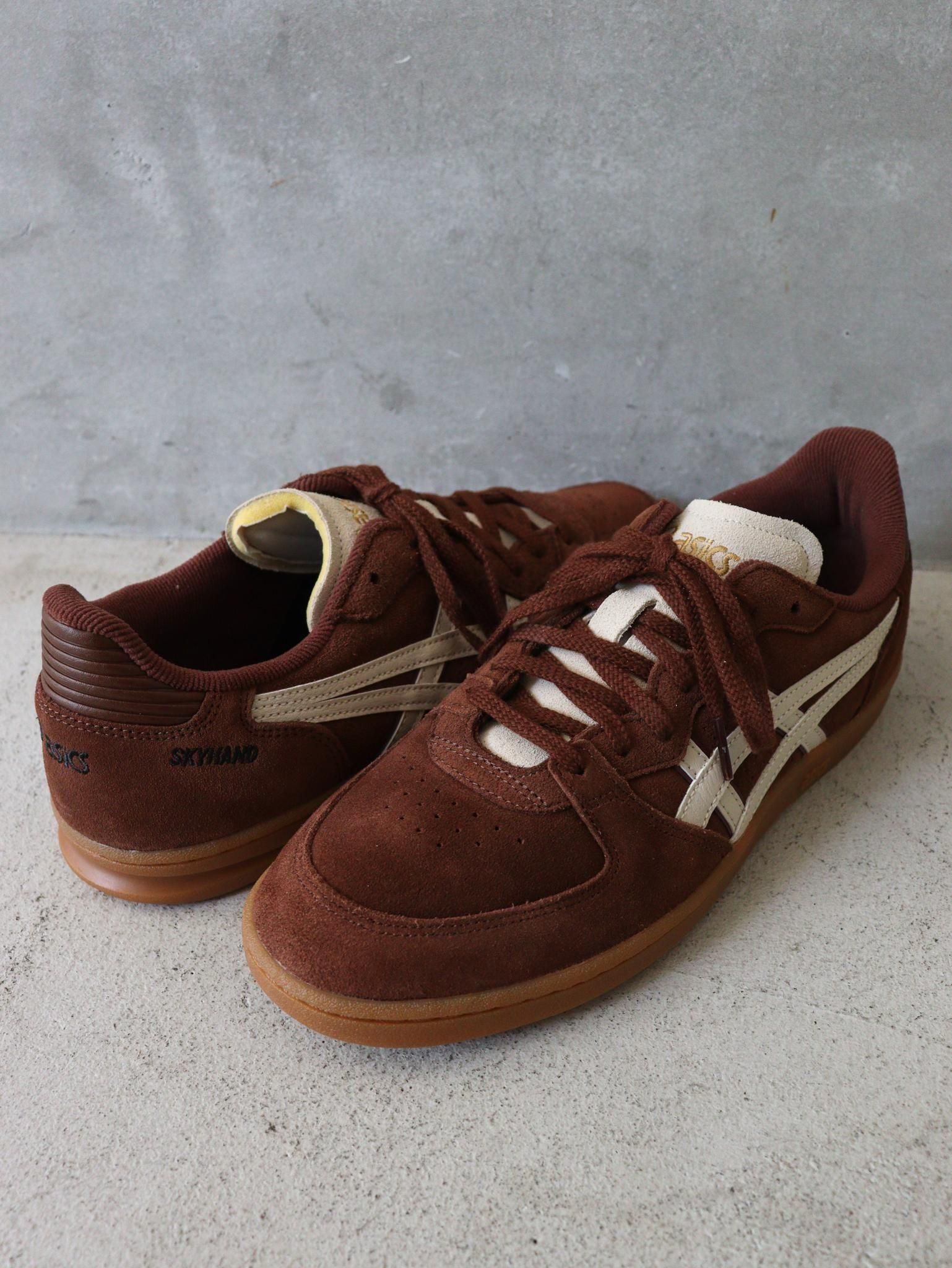 ASICS 