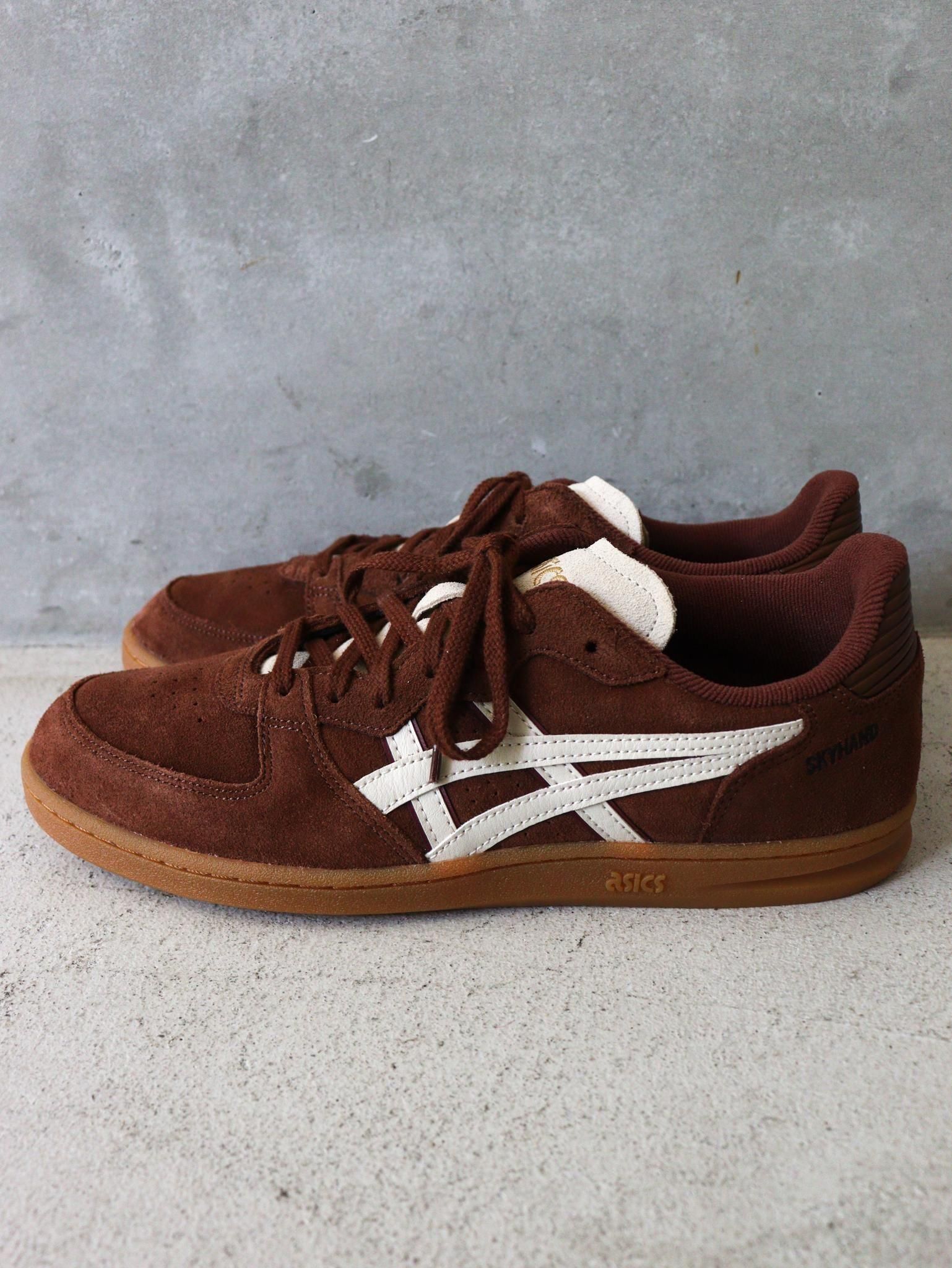 ASICS 