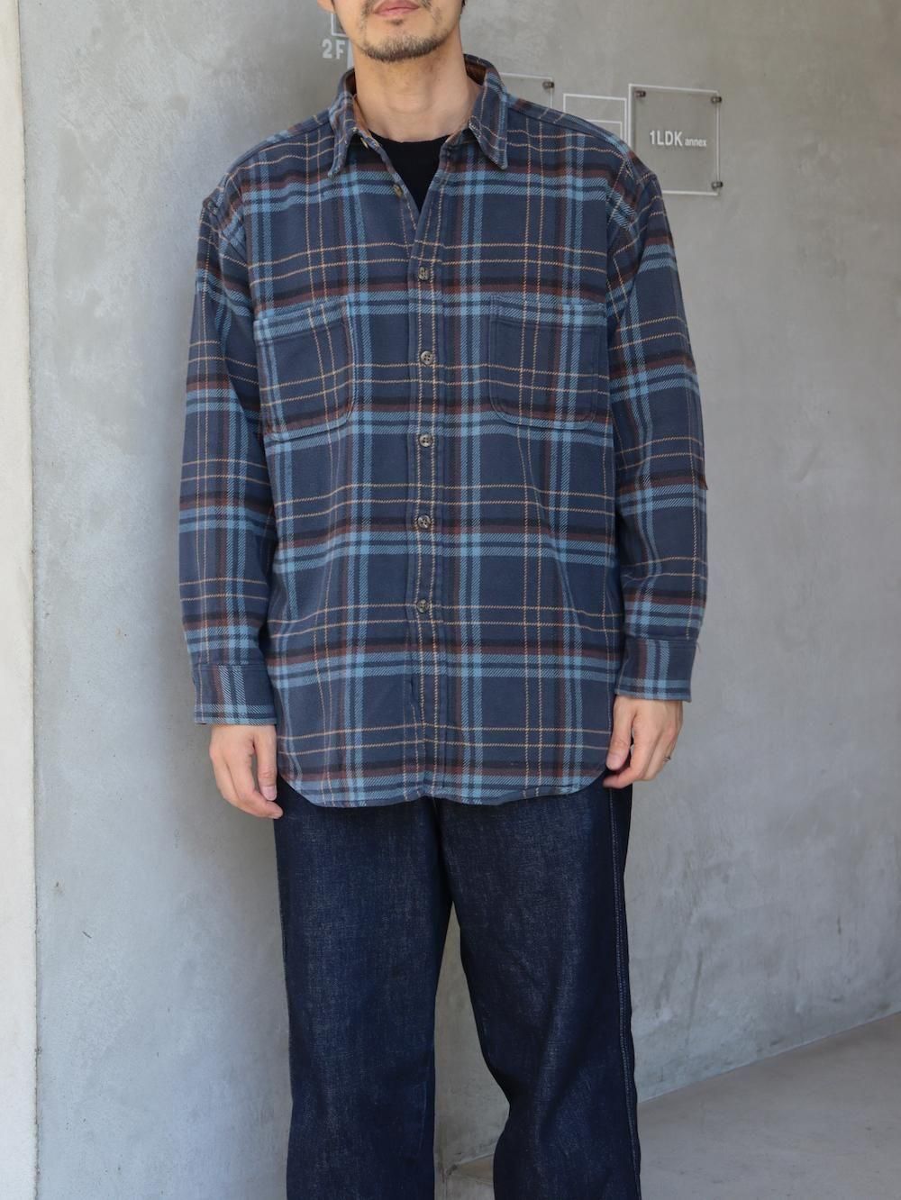 ST. JOHN'S BAY used heavy flannel shirt