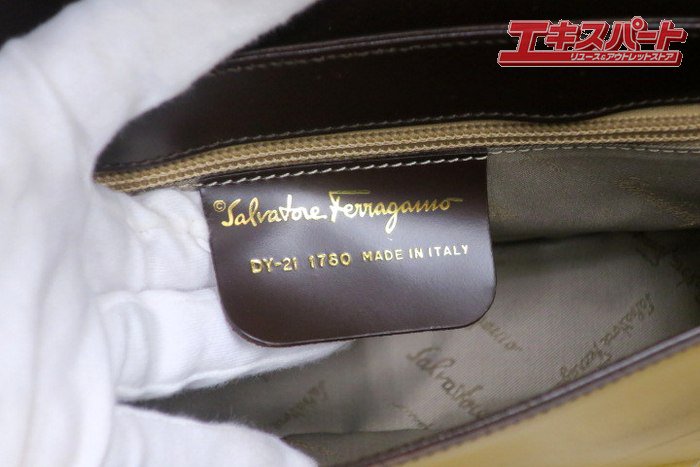 Salvatore Ferragamo ガンチーニ カーフレザー ハンドバッグ DY-21-1780 サルヴァトーレ・フェラガモ 戸塚店 -  リサイクルショップ エキスパート公式オンラインストア