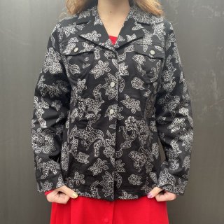 <img class='new_mark_img1' src='https://img.shop-pro.jp/img/new/icons20.gif' style='border:none;display:inline;margin:0px;padding:0px;width:auto;' />Silver Botanical Cotton Jacket BLK
