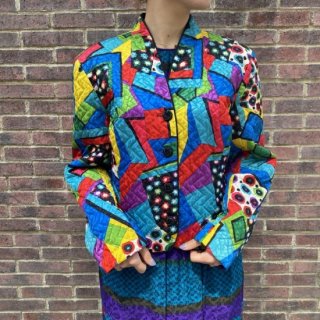 <img class='new_mark_img1' src='https://img.shop-pro.jp/img/new/icons20.gif' style='border:none;display:inline;margin:0px;padding:0px;width:auto;' />Crazy color quilting jacket