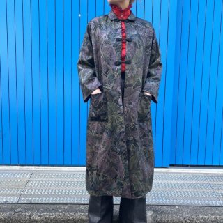 China Button Light Coat