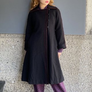 Red Piping Line Wool Coat