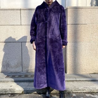 <img class='new_mark_img1' src='https://img.shop-pro.jp/img/new/icons20.gif' style='border:none;display:inline;margin:0px;padding:0px;width:auto;' />Fake fur & Fake mouton Reversible Long Hoodie Coat
