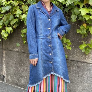 <img class='new_mark_img1' src='https://img.shop-pro.jp/img/new/icons20.gif' style='border:none;display:inline;margin:0px;padding:0px;width:auto;' />Denim Front Button Dress