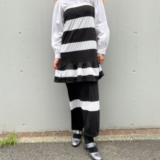 <img class='new_mark_img1' src='https://img.shop-pro.jp/img/new/icons20.gif' style='border:none;display:inline;margin:0px;padding:0px;width:auto;' />Monotone Border Bare top Dress