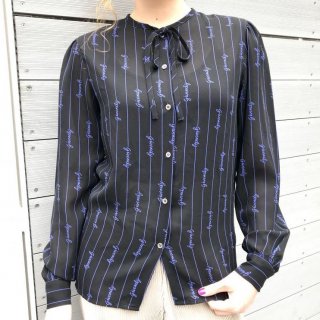<img class='new_mark_img1' src='https://img.shop-pro.jp/img/new/icons20.gif' style='border:none;display:inline;margin:0px;padding:0px;width:auto;' />Givenchy Bow Tie Blouse BLK/BLU

