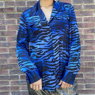 <img class='new_mark_img1' src='https://img.shop-pro.jp/img/new/icons20.gif' style='border:none;display:inline;margin:0px;padding:0px;width:auto;' />Blue Tiger shirts