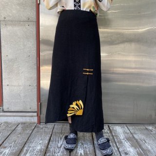 China Button Black Long Skirt