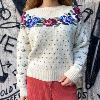 Flower White Wool Sweater