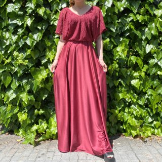 <img class='new_mark_img1' src='https://img.shop-pro.jp/img/new/icons20.gif' style='border:none;display:inline;margin:0px;padding:0px;width:auto;' />cardinal red lace top evening dress