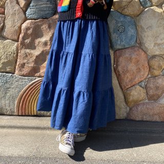 <img class='new_mark_img1' src='https://img.shop-pro.jp/img/new/icons11.gif' style='border:none;display:inline;margin:0px;padding:0px;width:auto;' />Tiered denim long skirt