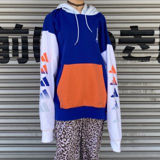 <img class='new_mark_img1' src='https://img.shop-pro.jp/img/new/icons11.gif' style='border:none;display:inline;margin:0px;padding:0px;width:auto;' />ADIDAS colorful big hoodie