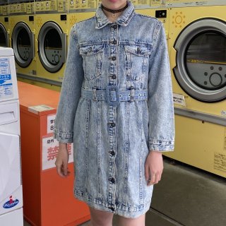 <img class='new_mark_img1' src='https://img.shop-pro.jp/img/new/icons11.gif' style='border:none;display:inline;margin:0px;padding:0px;width:auto;' />Chemical denim front button dress