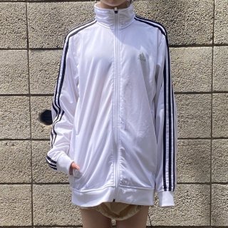 <img class='new_mark_img1' src='https://img.shop-pro.jp/img/new/icons11.gif' style='border:none;display:inline;margin:0px;padding:0px;width:auto;' />ADIDAS white jersey top