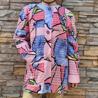 <img class='new_mark_img1' src='https://img.shop-pro.jp/img/new/icons11.gif' style='border:none;display:inline;margin:0px;padding:0px;width:auto;' />BIS No-collar shirring art jacket