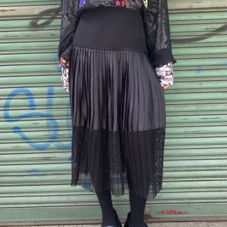 Pleats mesh black skirt