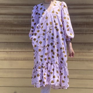 V-neck lavender flower dress
