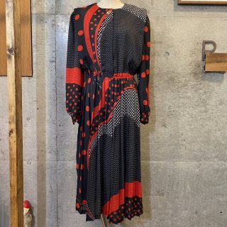 Various dots dress