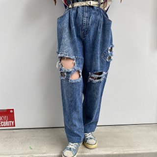 <img class='new_mark_img1' src='https://img.shop-pro.jp/img/new/icons11.gif' style='border:none;display:inline;margin:0px;padding:0px;width:auto;' />Super big stone wash damage denim pants 