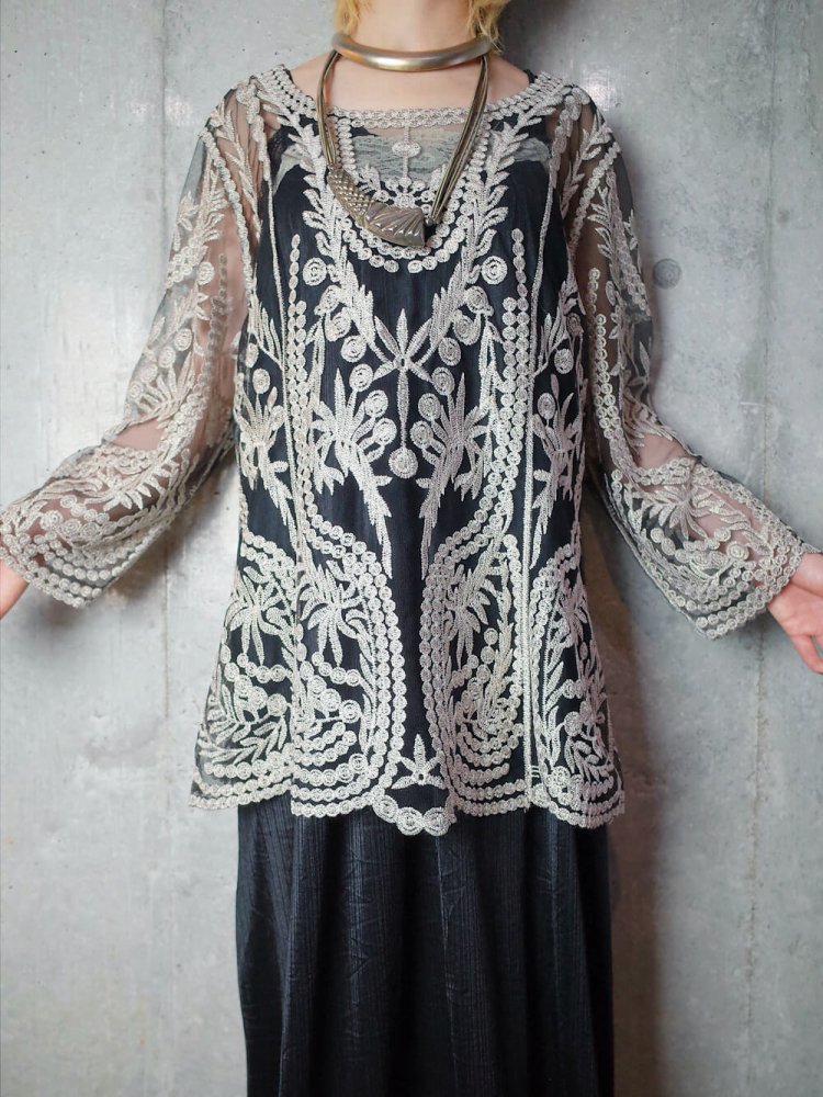 Arabesque Embroidery Mesh Tops