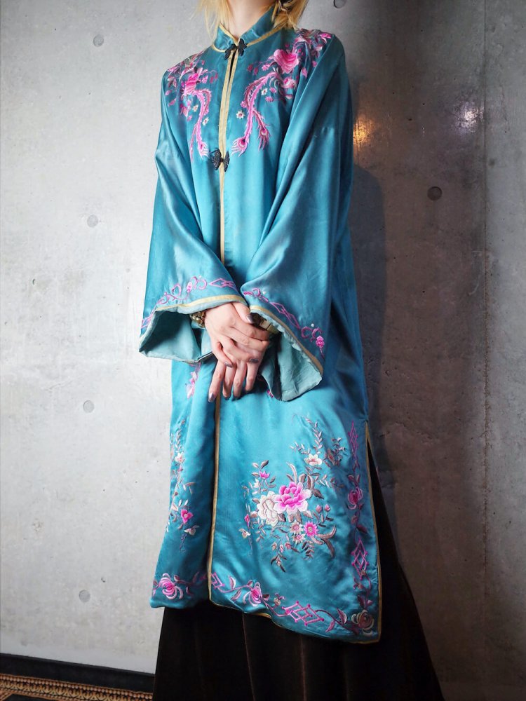 Beautiful Fade Sax Silk China Embroidery Gown c.1960s era