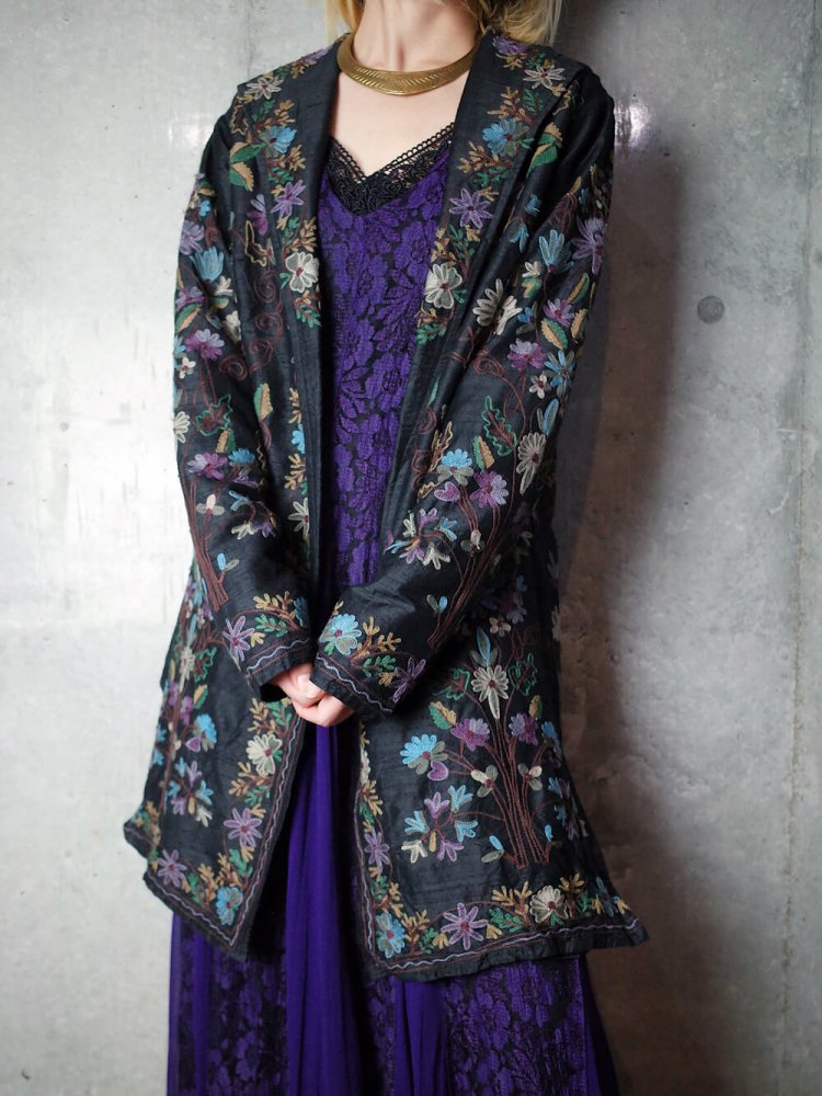 Embroidery Silk Long Jacket