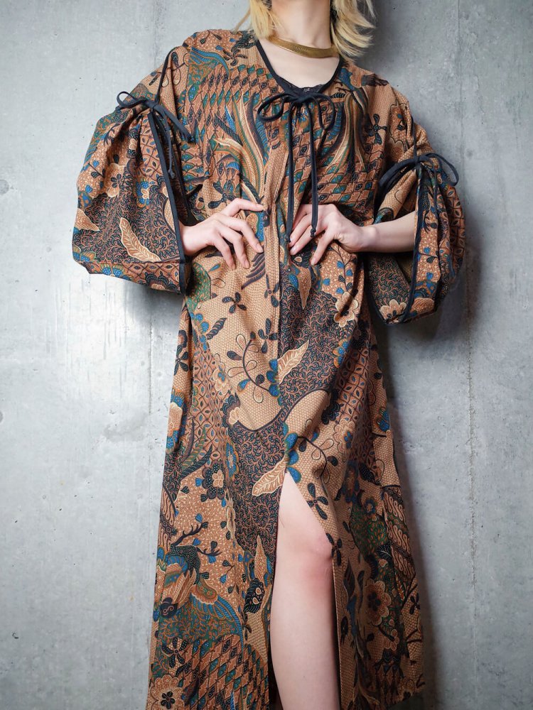 Asian Batik Pattern Wide Sleeve & Front Slit Dress