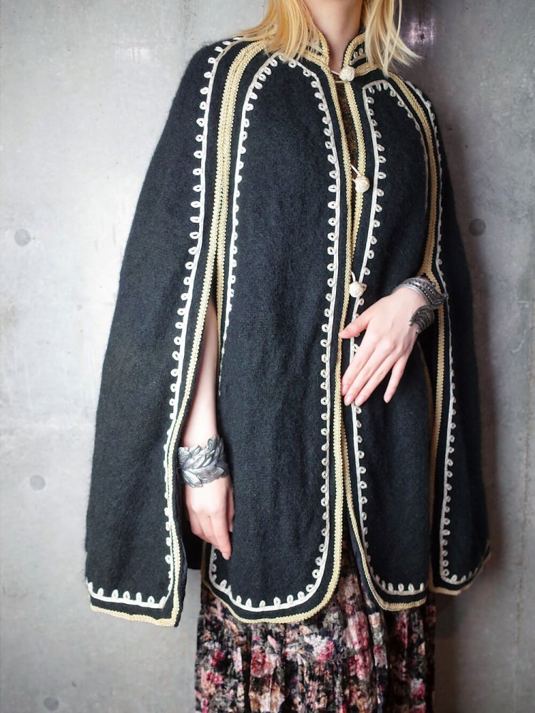 Embroidery Longhair Textile Cape Coat